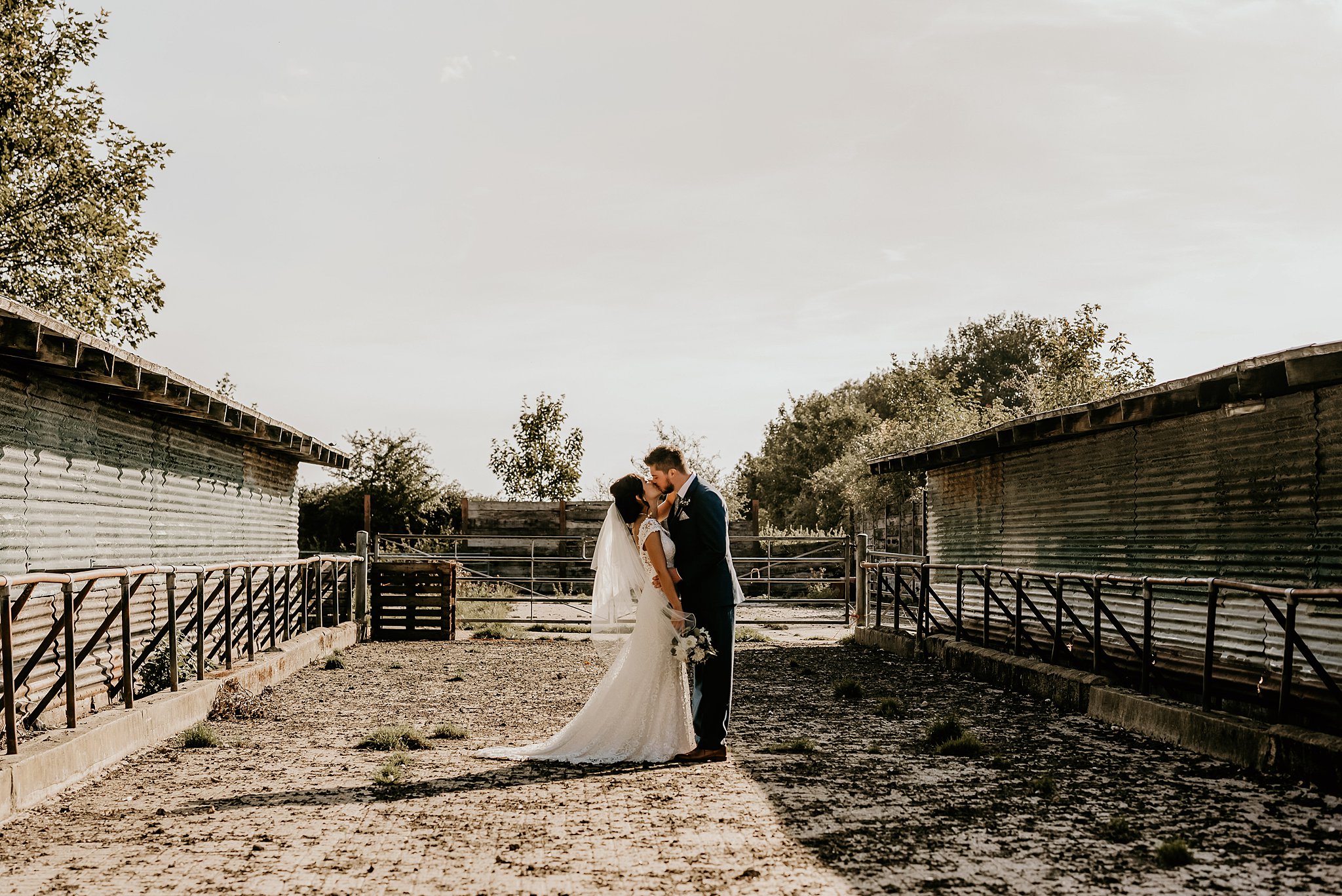 Grittenham Barn - Farbridge - Southend Barns Arundel - Long Furlong Barn - Selden Barns - Worthing - - Southdowns Manor - Hampshire Wedding Photographer Midhurst - Surrey - Midhurst - West-Sussex - Portsmouth - Chichester - Petworth